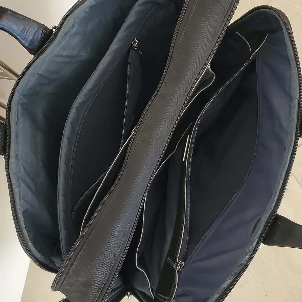 Tumi Arrive Narita Business Brief Microballistic Bag